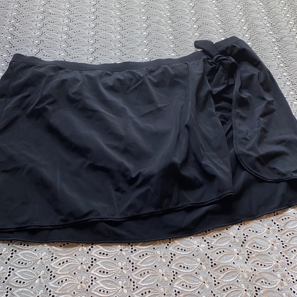 💜💜 Jaclyn Smith Swim Skirt Size 18
